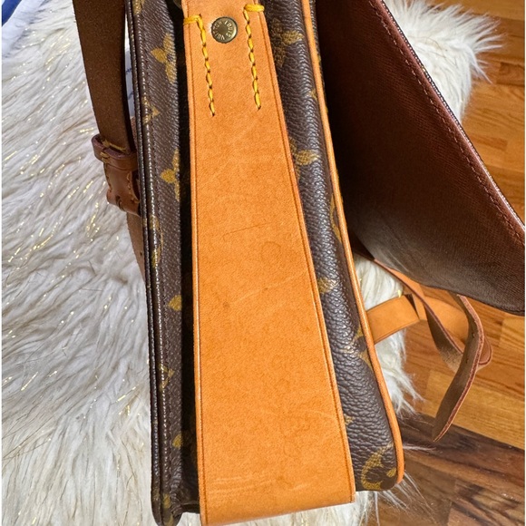 Louis Vuitton GM Cartouchiere sling Crossbag bag only - Picture 13 of 16